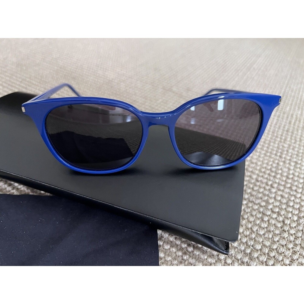 $450 EUC Saint Laurent YSL Surf SL38 002 Women's Blue Sunglasses + Case + Cloth